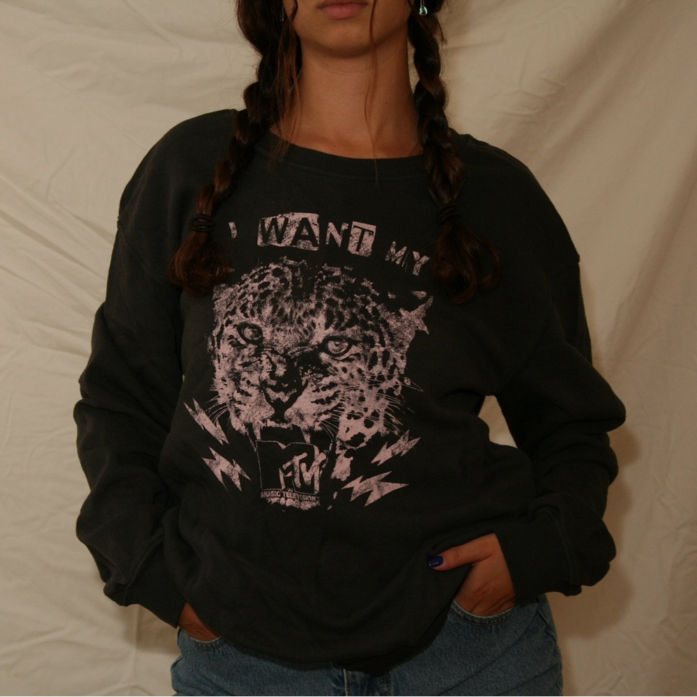 MTV Cheetah Long Sleeve Sweatshirt With Lettering